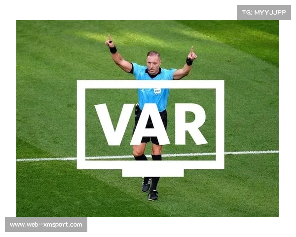 足球手球判罚案例引发热议 各队赛后分析教材逐步形成